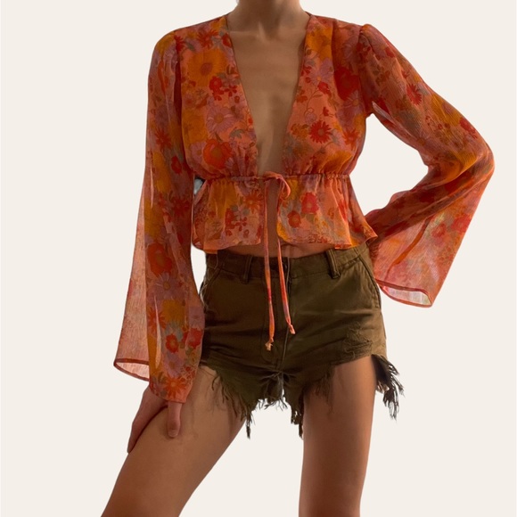 Wild Fable Tie Waist Crop Top 💕 - Picture 2 of 12